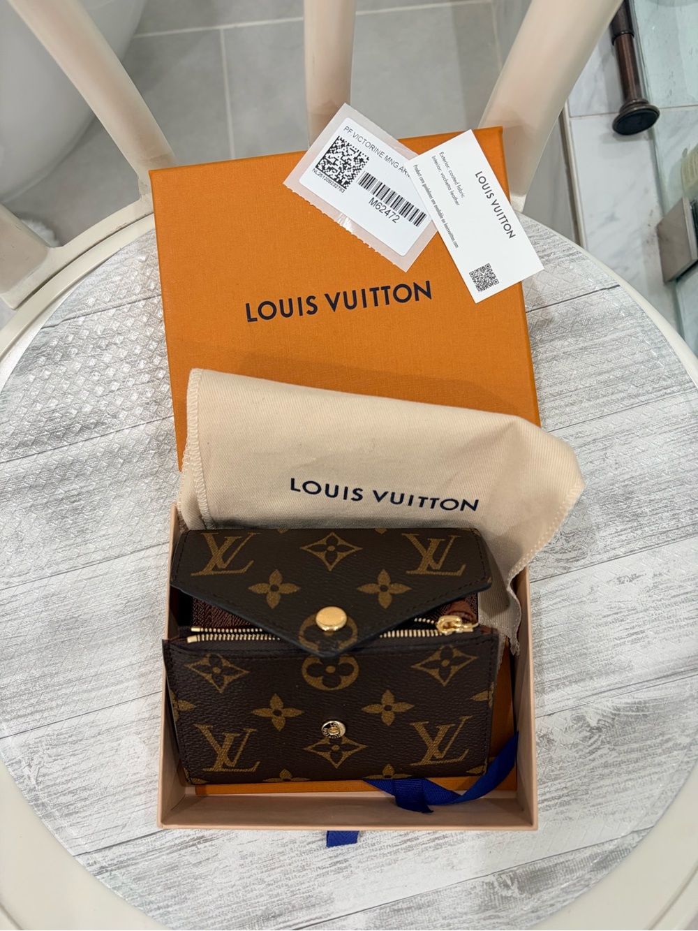 BRAND NEW Authentic Louis Vuitton Victorine Wallet Monogram